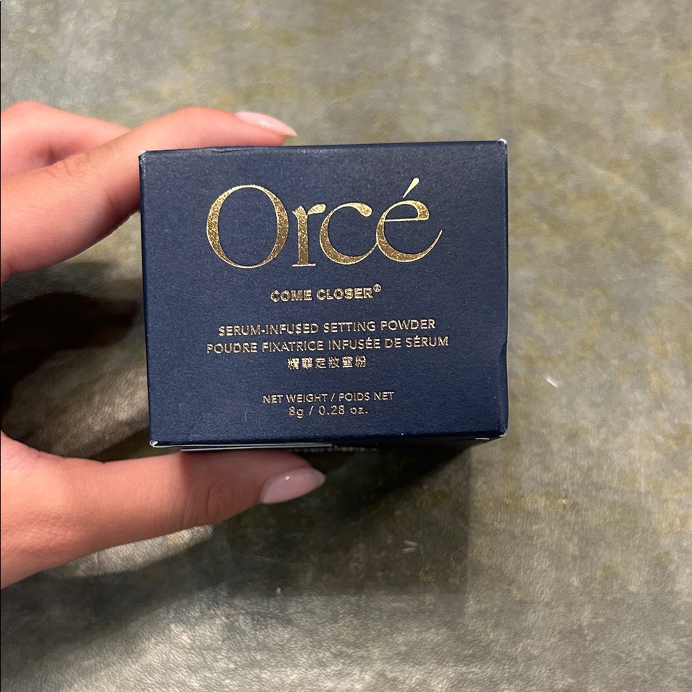 Orcé Cosmetics Come Closer Serum-Infused Setting Powder